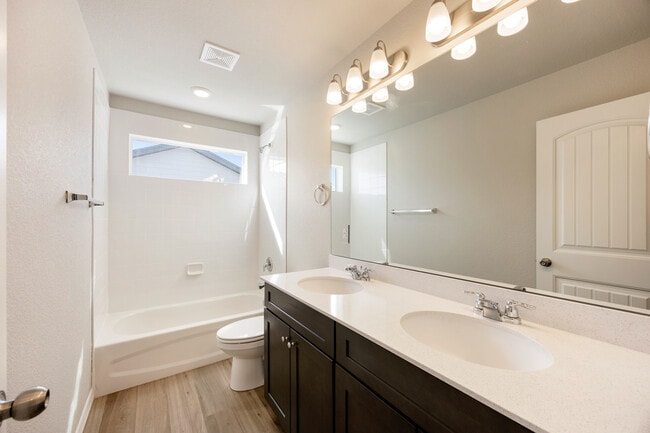 Building Photo - 10886 Rolling Peaks Dr