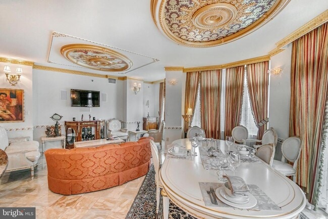 Building Photo - 5750 Bou Ave