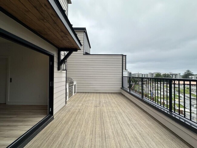 Building Photo - 4802 Moonview Ln
