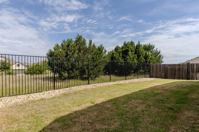 Building Photo - 157 Venti Cove