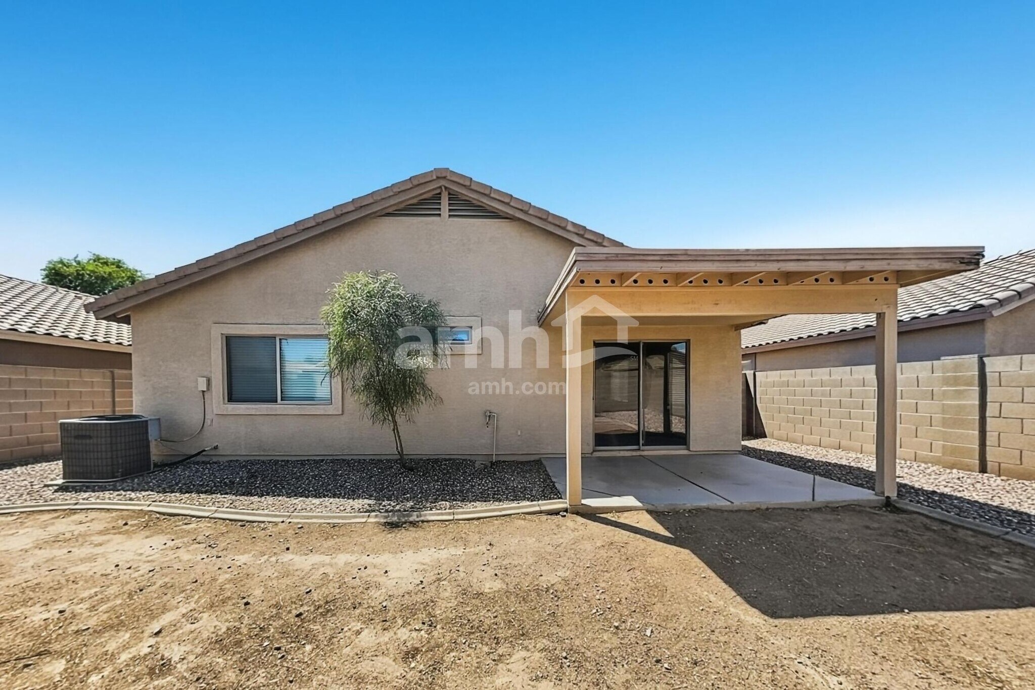 Building Photo - 16660 W Cottonwood St