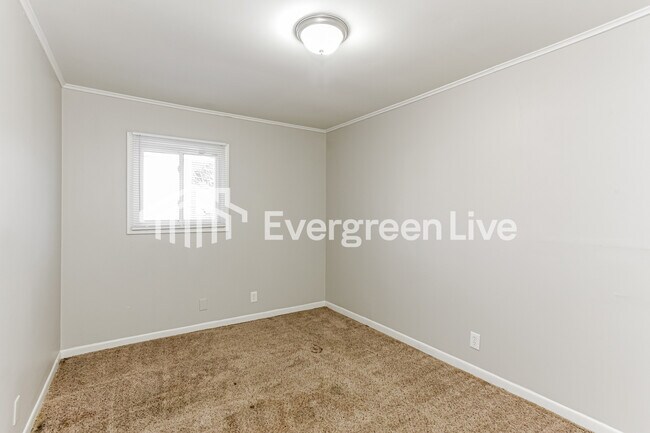 Building Photo - 3823 Alsace Pl