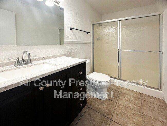Building Photo - 3459 W Dailey St