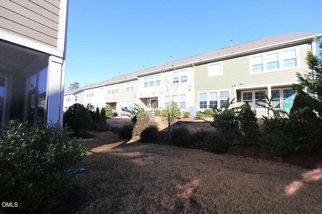 Building Photo - 446 Methven Grove Dr