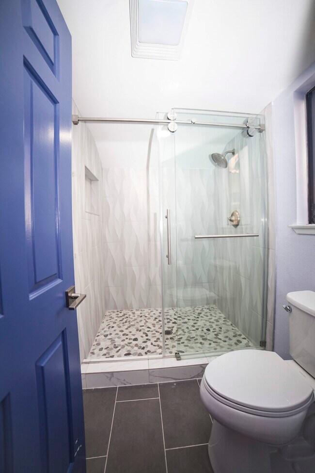 Building Photo - 20651 Roscoe Blvd