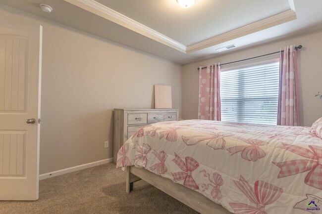 Building Photo - 202 Warhawk Dr