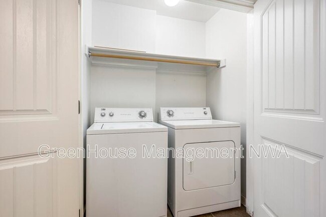 Building Photo - 2210 Karrington Ridge