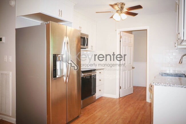 Building Photo - 1024 Garnett Ave