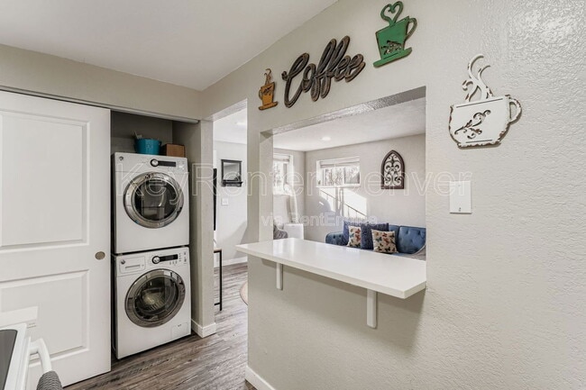 Building Photo - 1452 Ivy St