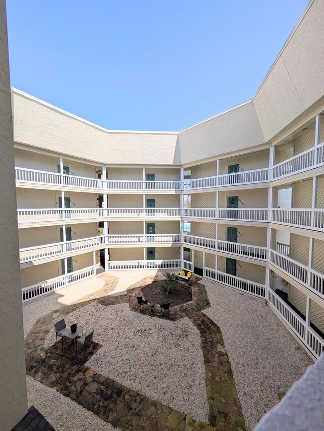 Building Photo - Dreamy Little River Condo — Furnished, Elevator Access, Pool & Marina Nearby!
