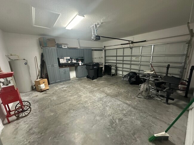 Building Photo - 275 Williamson Dr