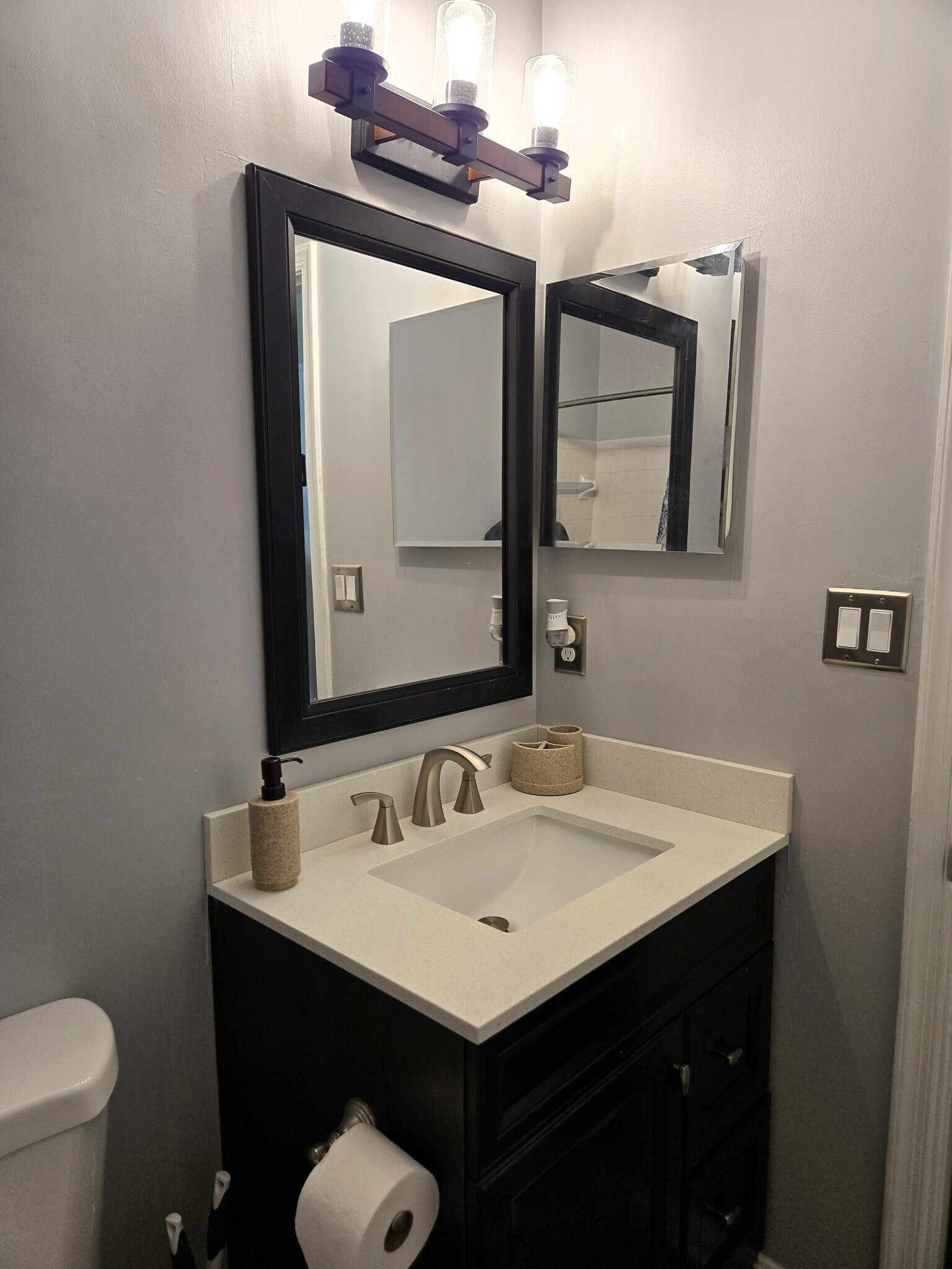 Building Photo - 7832 Canter Ct