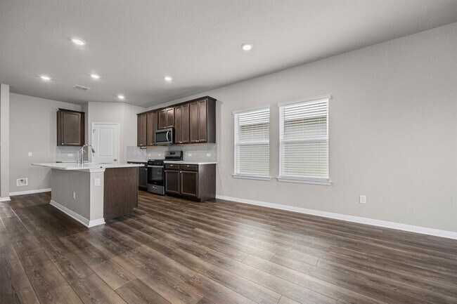 Building Photo - 1649 Settlers Glen Dr