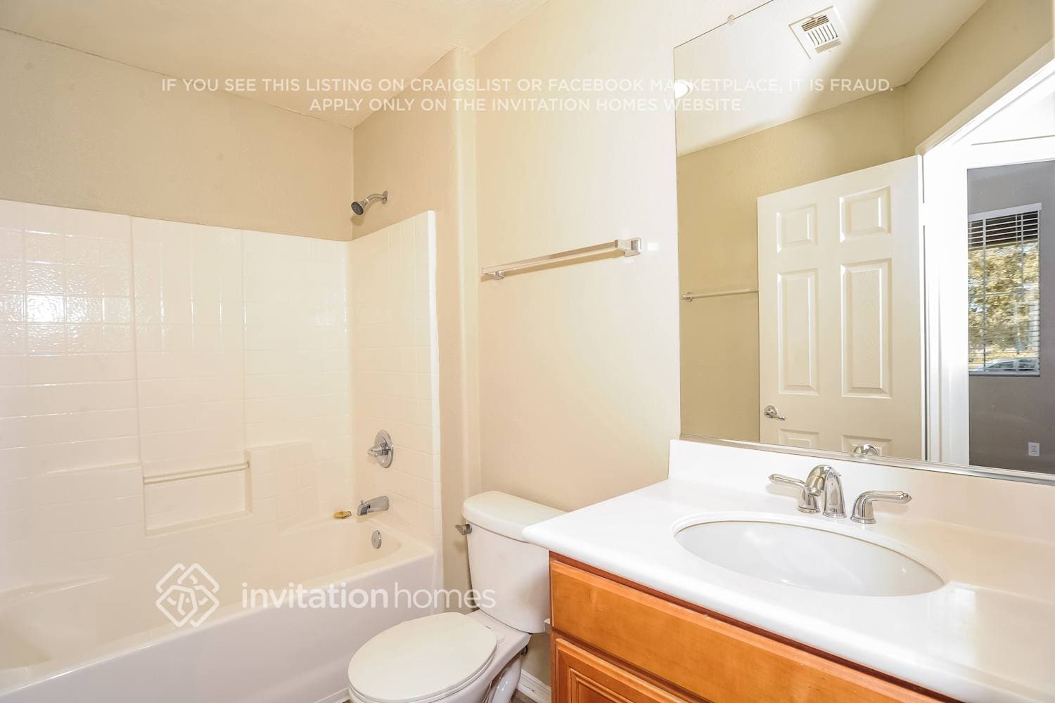 Building Photo - 6814 Miramar Ln