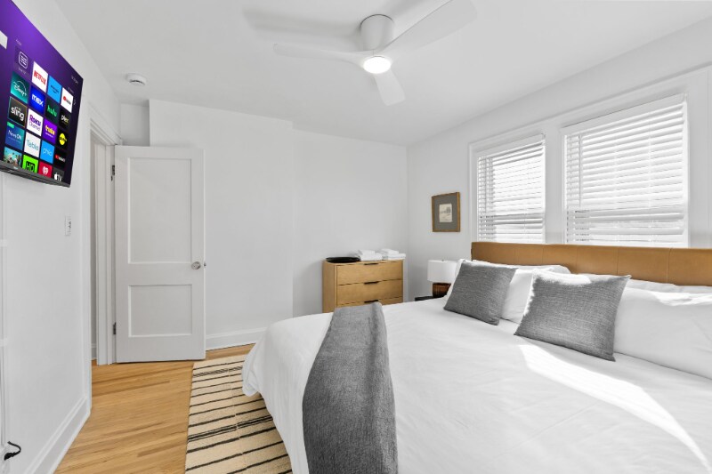 Building Photo - 1704-1706-1706 W 3rd Ave