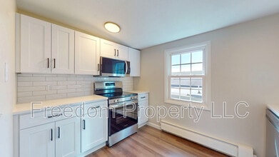 Building Photo - 12 Liberty St