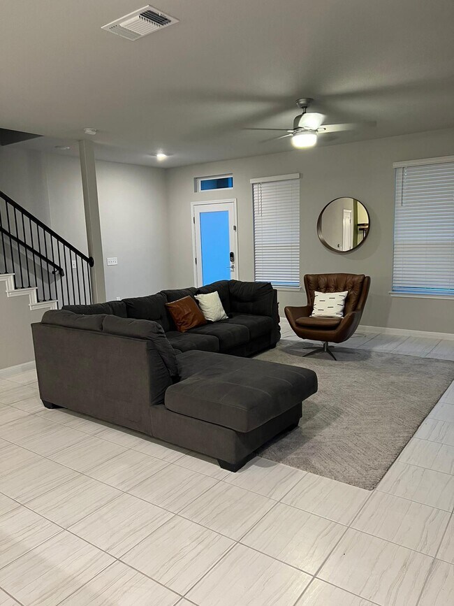 Building Photo - 8720 Whitter Dr