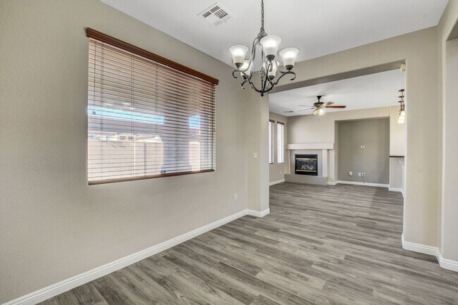 Building Photo - TWO STORY CUL-DE-SAC HOME, 3 BEDROOM 2.5 BATH HOME