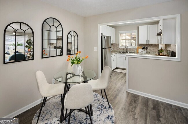 Building Photo - 1173 N Hairston Rd