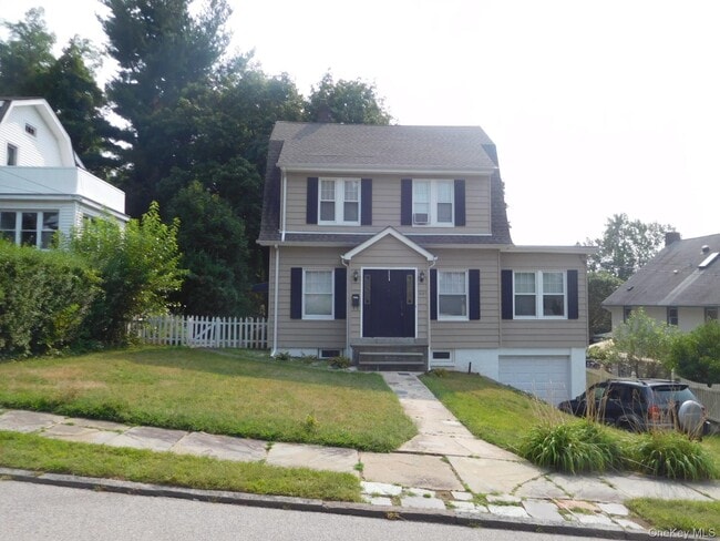 Primary Photo - 44 Chippewa Rd