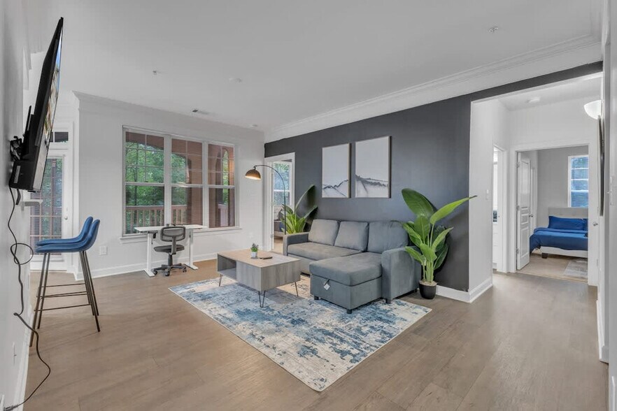 Primary Photo - 1803 Brisbane Woods Way