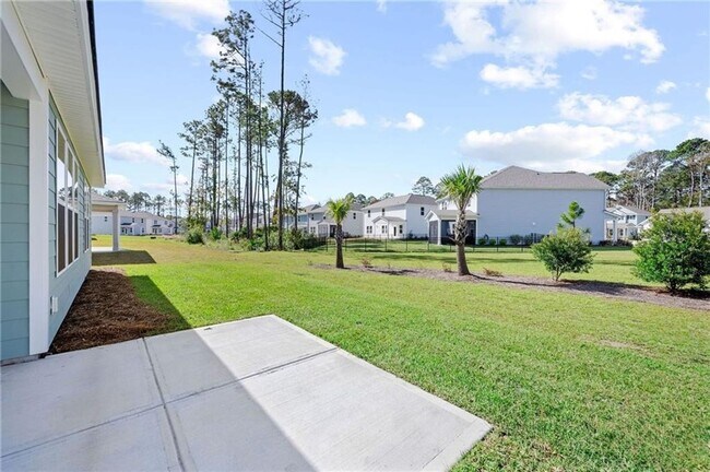 Building Photo - Waterways