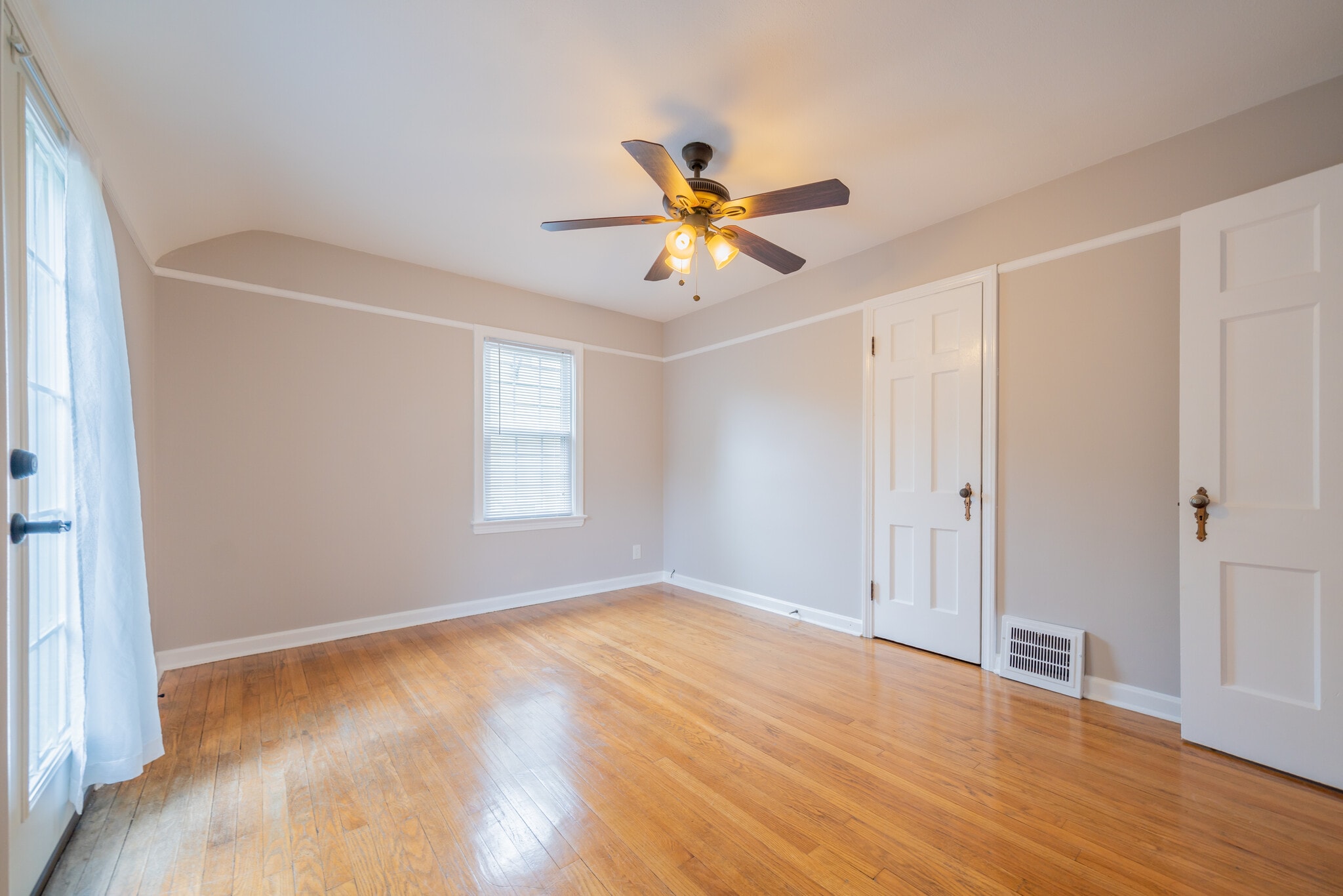 Building Photo - 1200 Brentwood Rd