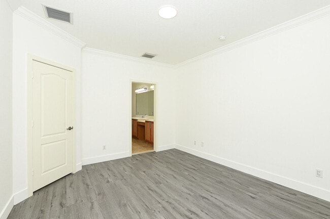 Building Photo - 3944 Sabal Way