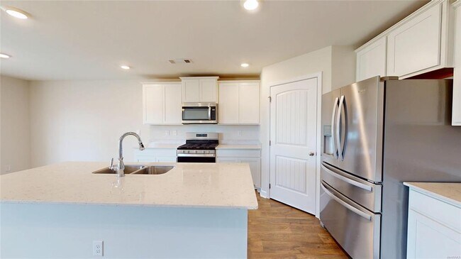 Building Photo - 7726 Shaddix St
