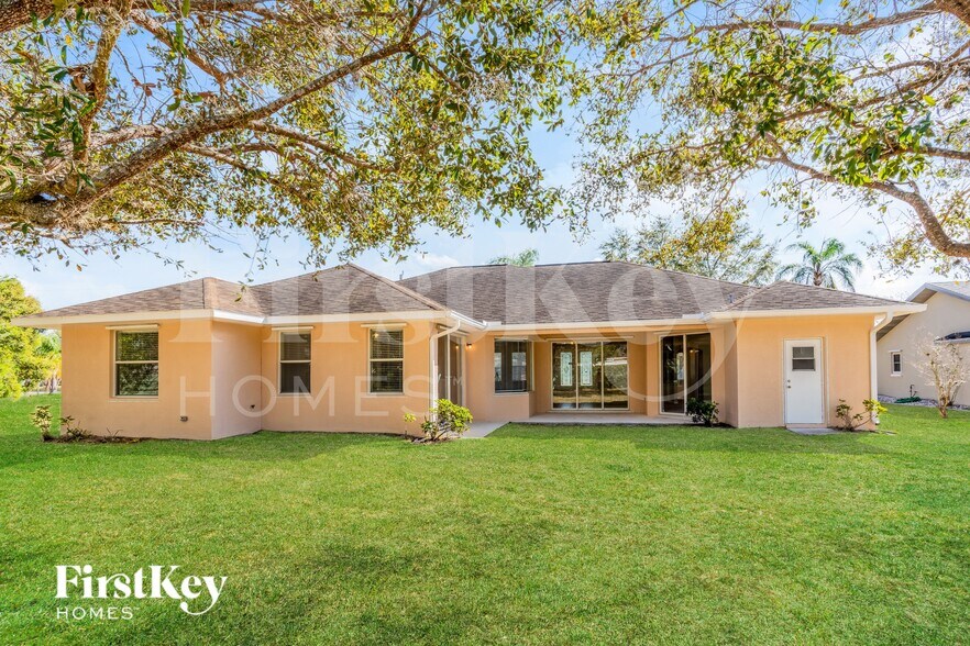 Building Photo - 2081 Nuremberg Blvd