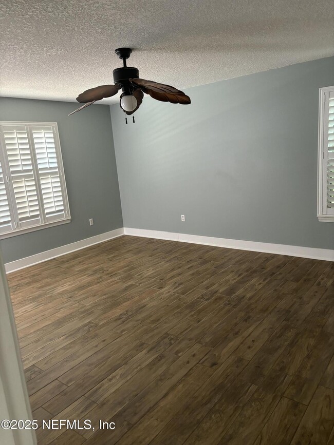 Building Photo - 1815 Kings Ct