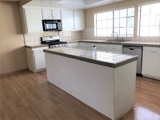 Kitchen f - 240 S Broadway