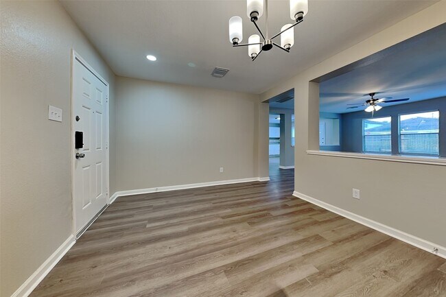 Building Photo - 29527 Legends Stone Dr