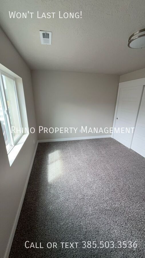 Building Photo - 927 Wahlen Way