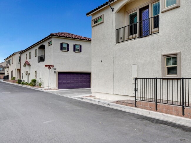 Gleneagles Village Townhomes - GVI-Gleneagles Village