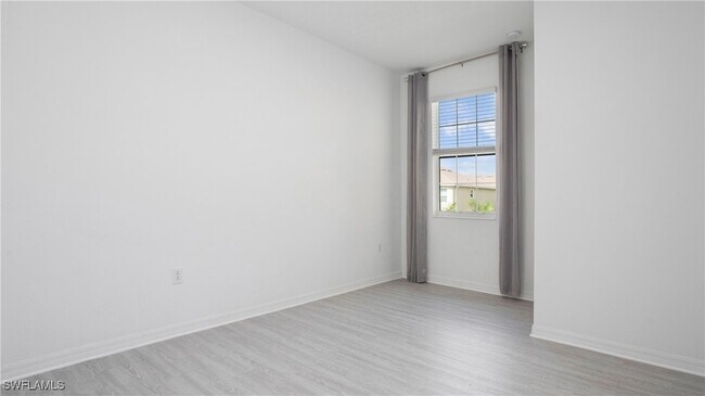 Building Photo - 2792 Blossom Wy