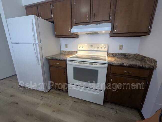 Building Photo - 4619 Arlington Pkwy S