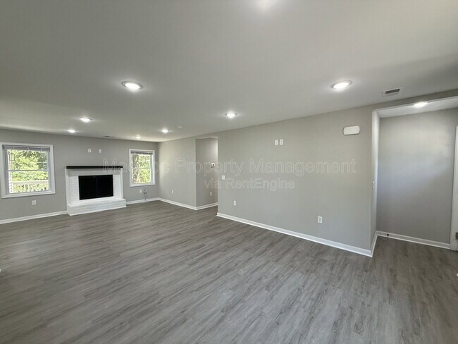 Building Photo - 12317 Metlock Rd