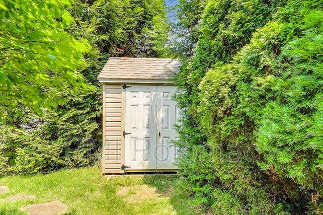 Building Photo - 4118 Wexford Ct