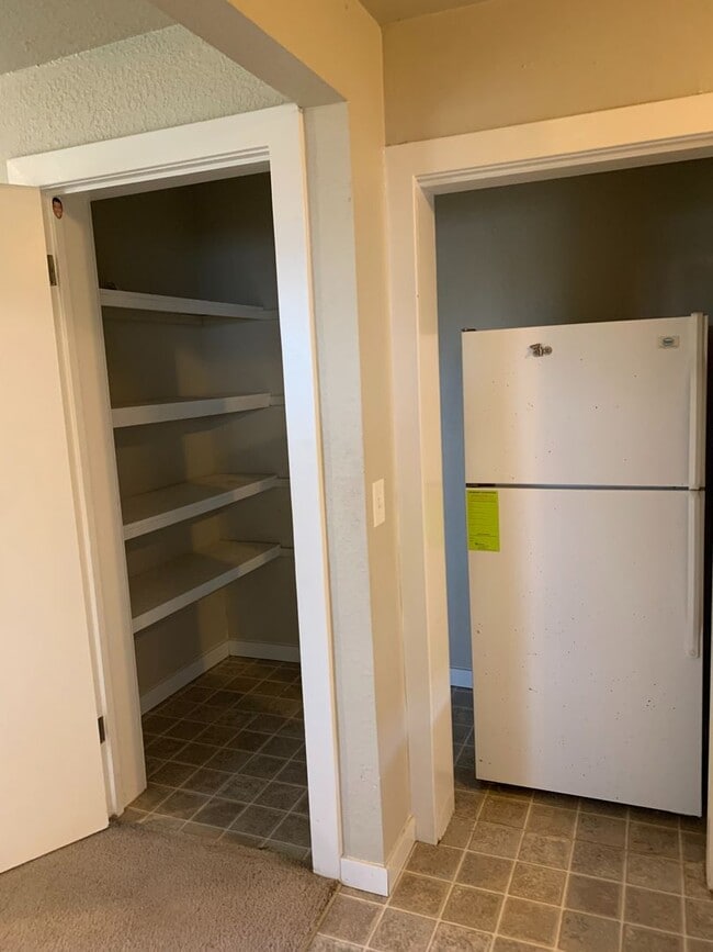 Building Photo - 100 Renton Triplex