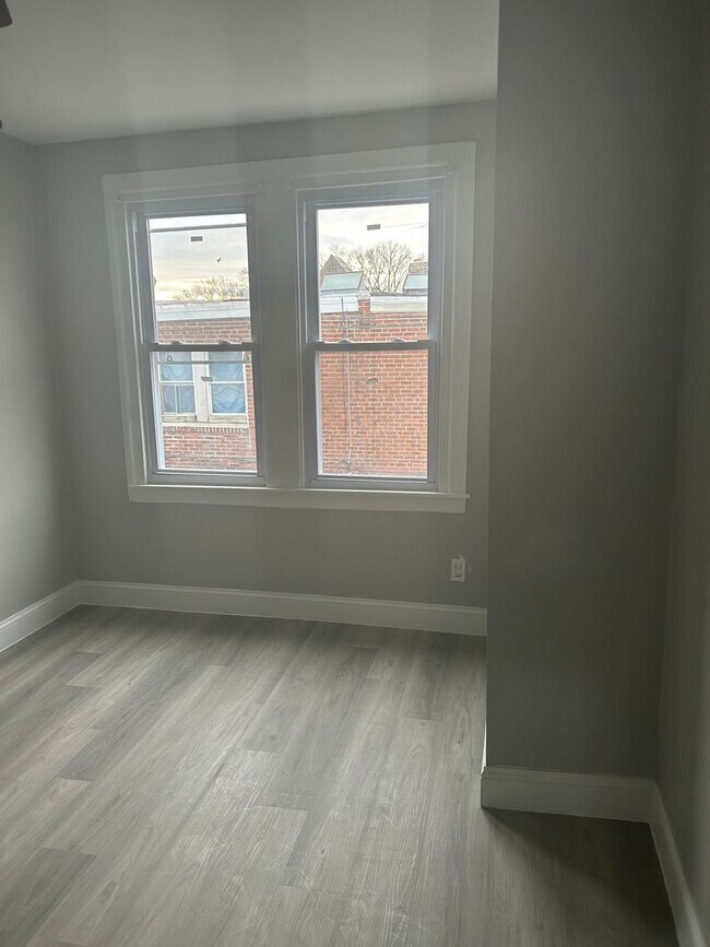 Building Photo - Beautiful  3Br 2Bat house for rent