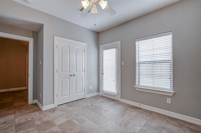 Building Photo - 1174 Hempstead Villa Ln
