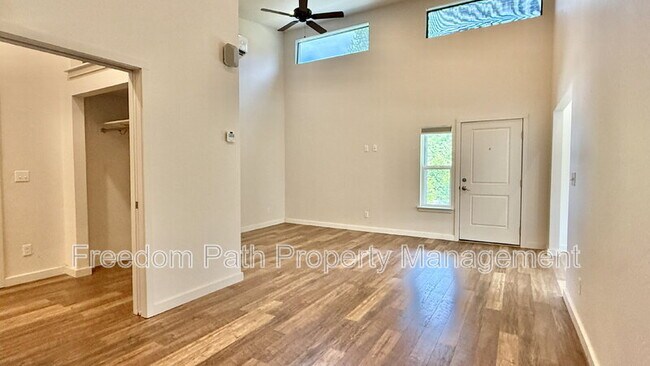 Building Photo - 1727 Gypsy Bay Rd