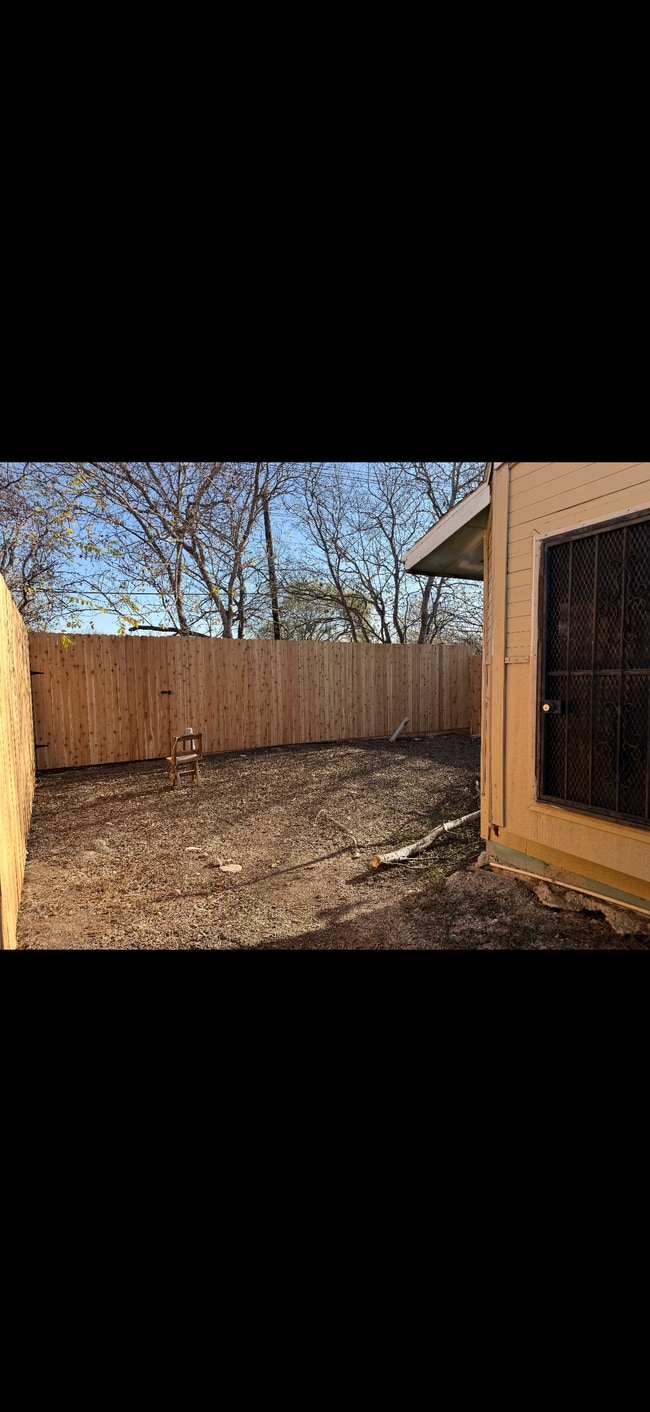 Building Photo - 7714 Winsford Dr