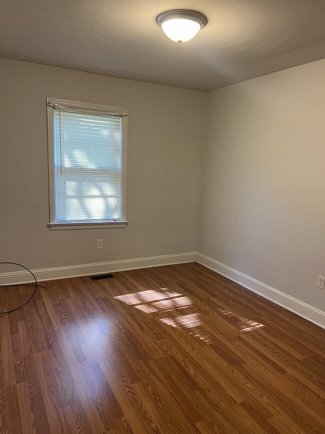 Building Photo - 225 Franklin St