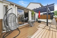 Building Photo - 1012 Landings Blvd