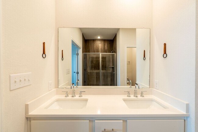 Building Photo - 838 Pepperbark Loop