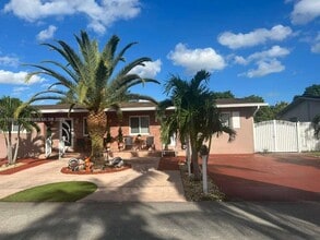 Building Photo - 1907 SW 99th Terrace