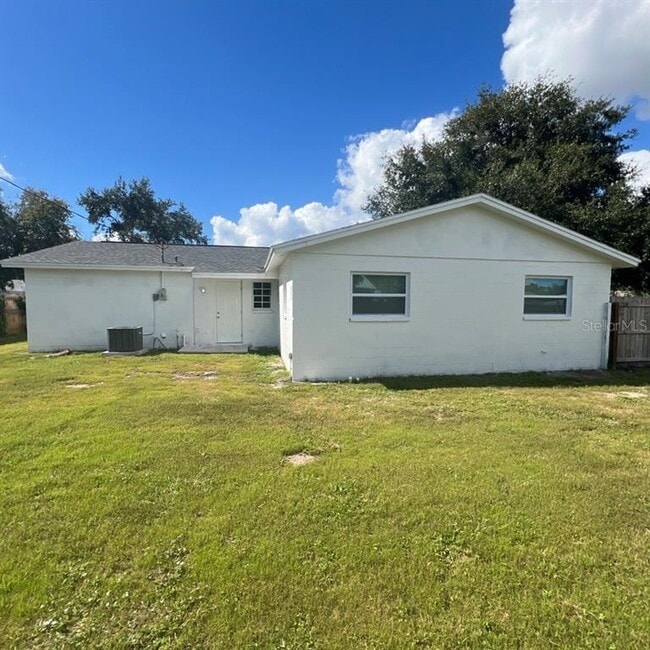 Building Photo - 1718 Palmer Ln