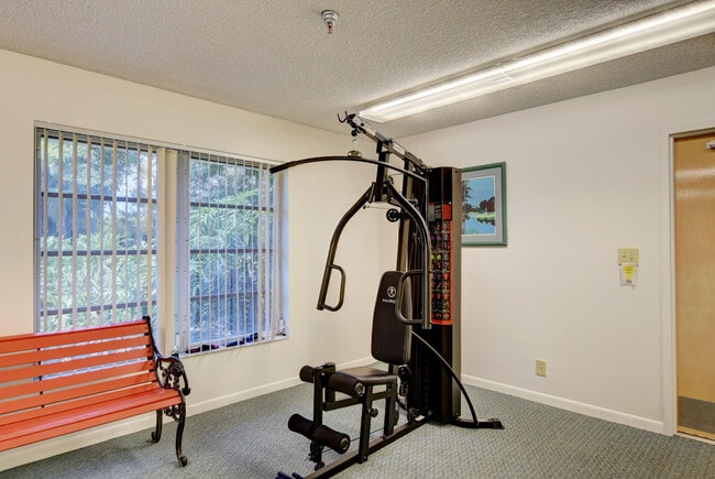 Building Photo - 8089 Springtree Rd